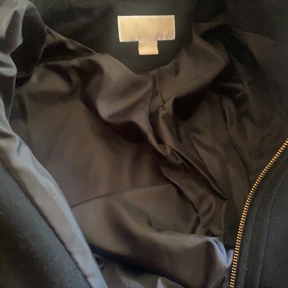 Michael Kors hooded wool jacket. Zipper closure - Picture 9 of 12